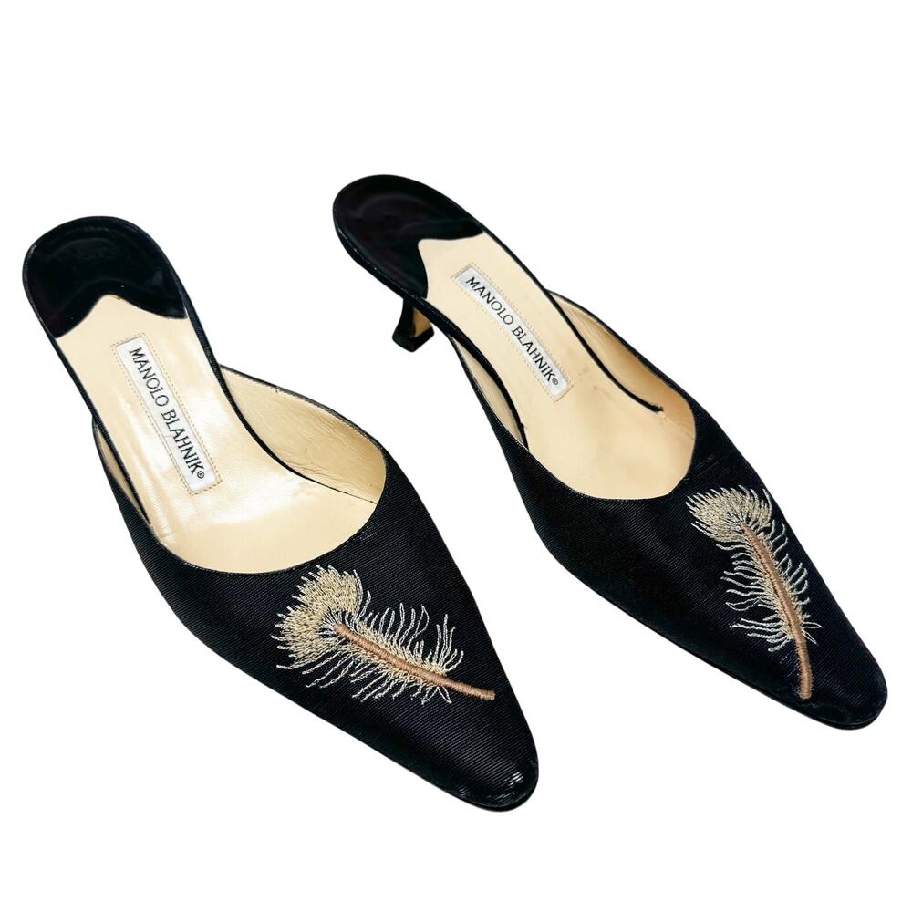 Vintage Manolo Blahnik Black Silk Feather Embroidered Kitten Heel Mules EU 39.5